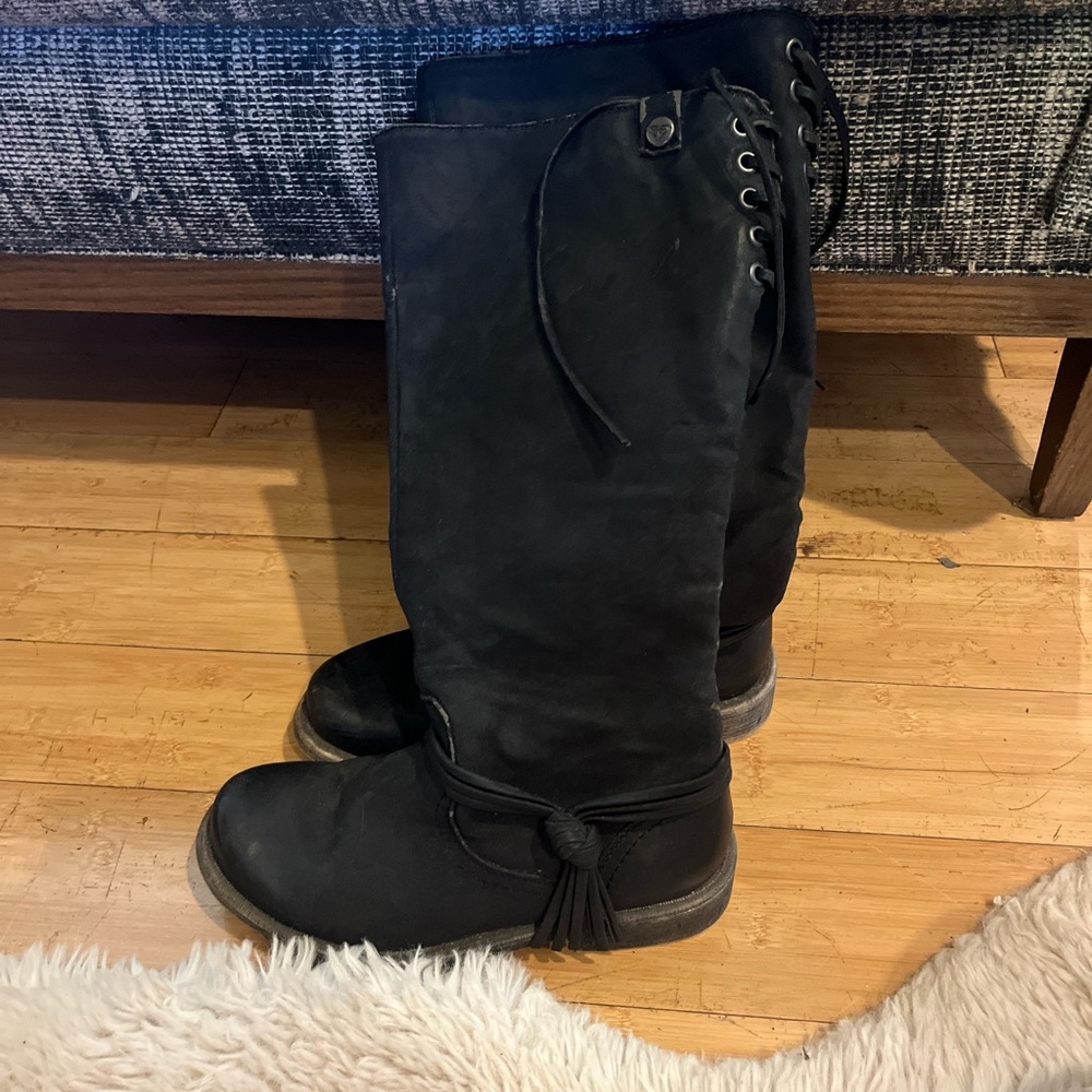 Roxy Black Boots
